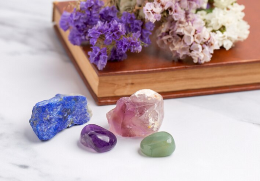 Piedras Naturales vs Sintéticas vs Otros Materiales: ¿Cuál Es la Mejor Elección?