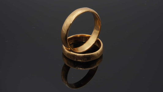 Alianças de casamento de ouro
